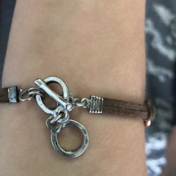 Brass arrow boho bracelet - Picture 6 of 6